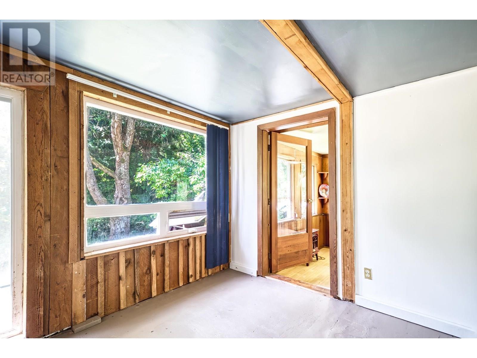 8200 Redrooffs Road, Halfmoon Bay, British Columbia  V7Z 1E2 - Photo 17 - R3026186