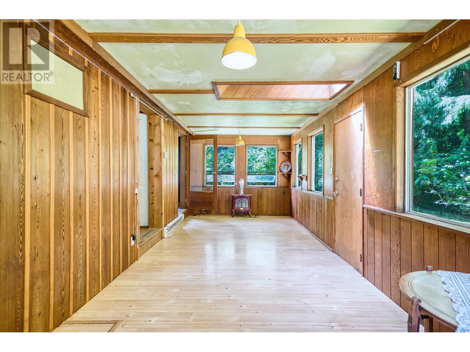 8200 Redrooffs Road, Halfmoon Bay, British Columbia  V7Z 1E2 - Photo 20 - R3026186