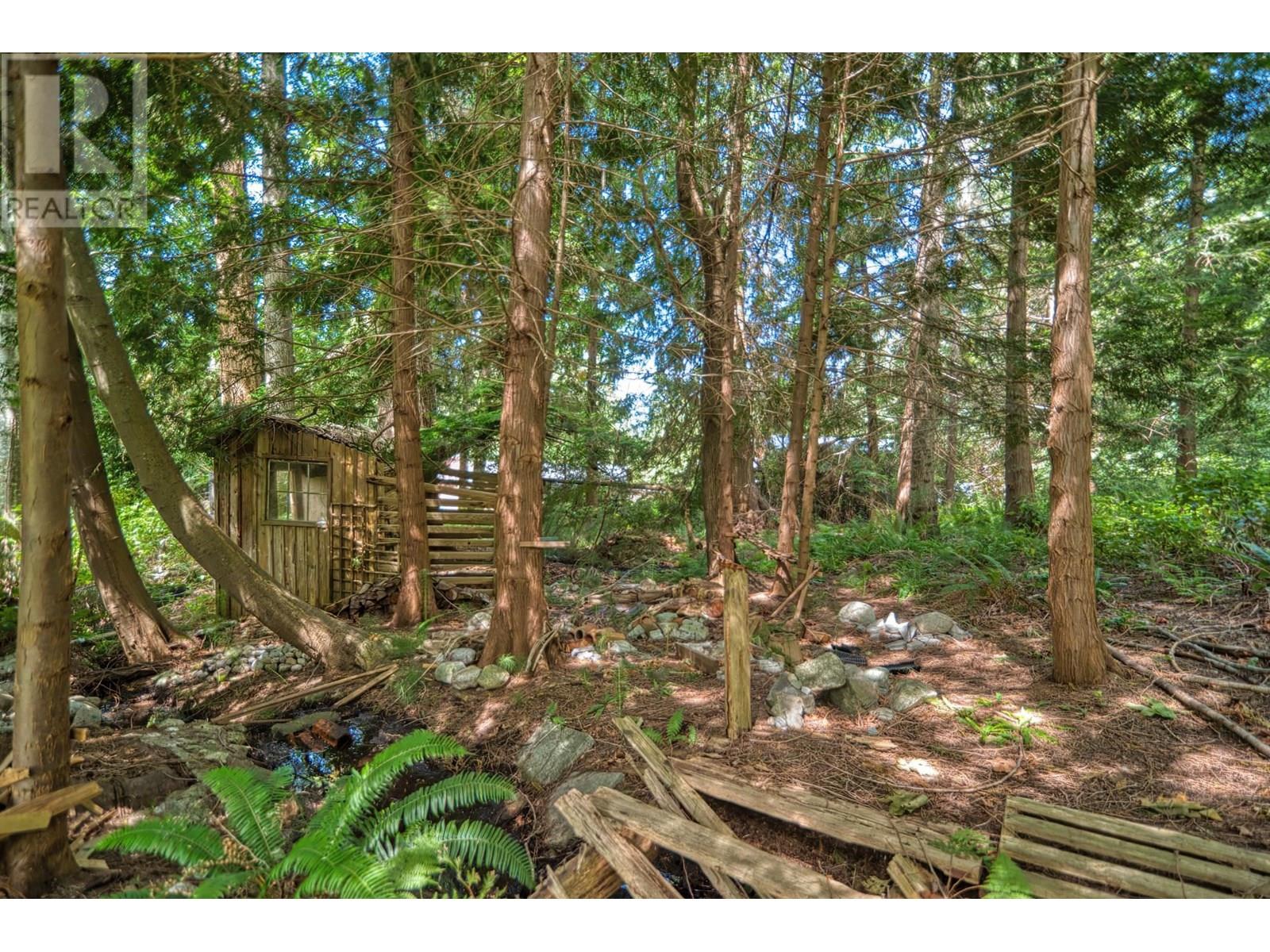 8200 Redrooffs Road, Halfmoon Bay, British Columbia  V7Z 1E2 - Photo 30 - R3026186