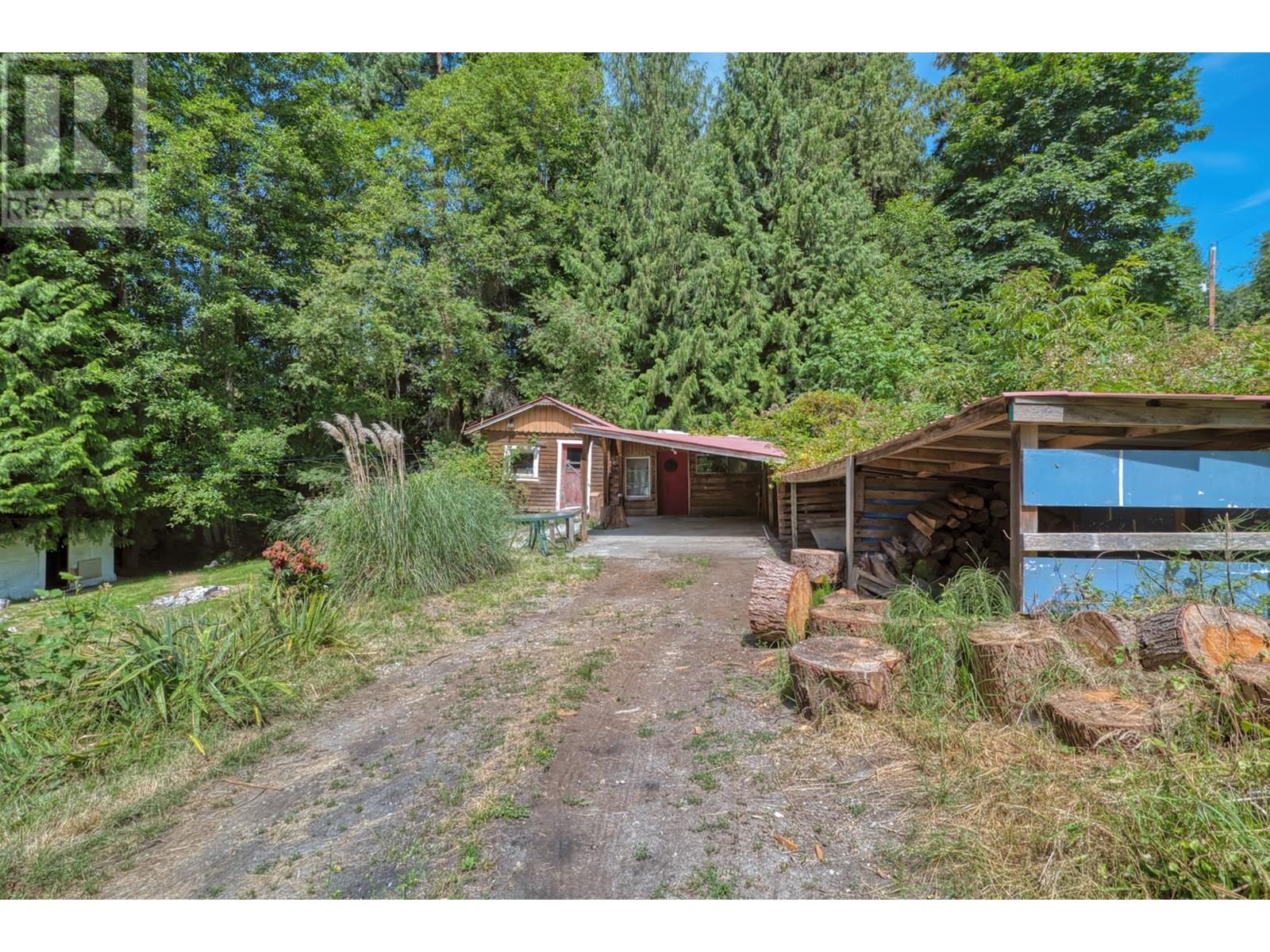 8200 Redrooffs Road, Halfmoon Bay, British Columbia  V7Z 1E2 - Photo 32 - R3026186