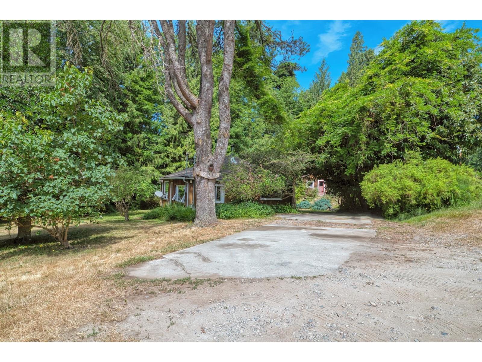 8200 Redrooffs Road, Halfmoon Bay, British Columbia  V7Z 1E2 - Photo 33 - R3026186