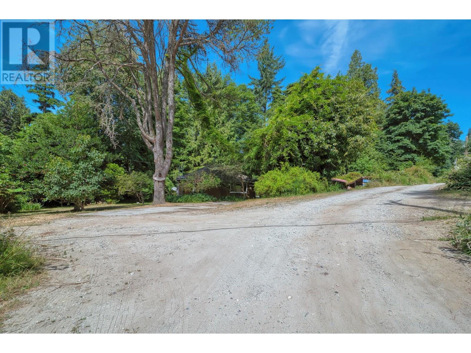 8200 Redrooffs Road, Halfmoon Bay, British Columbia  V7Z 1E2 - Photo 34 - R3026186