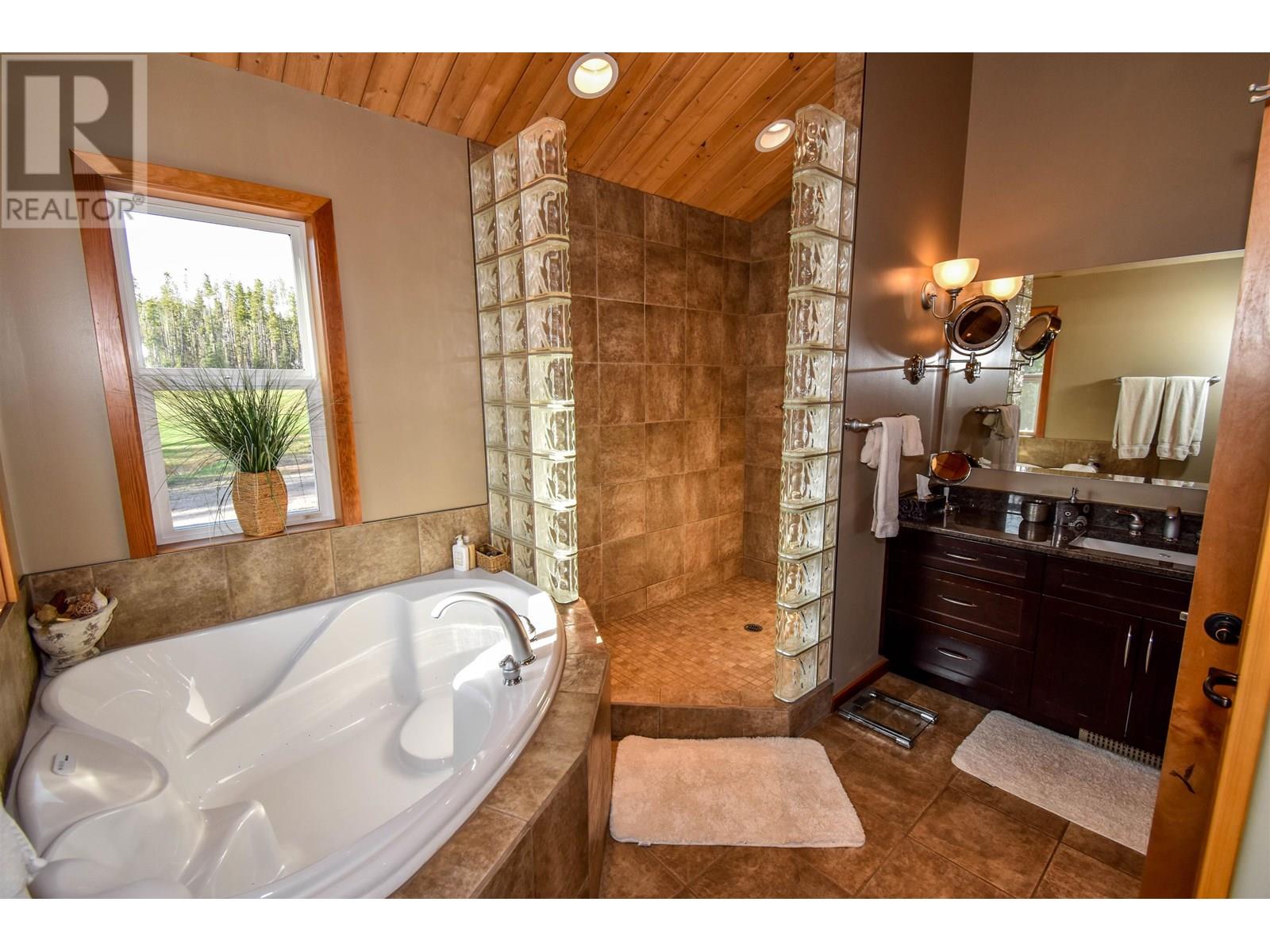 38537 Driftwood Drive, Burns Lake, British Columbia  V0J 1E2 - Photo 12 - R2974748