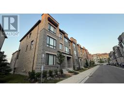 19 STEAMBOAT WAY, Whitby, Ontario