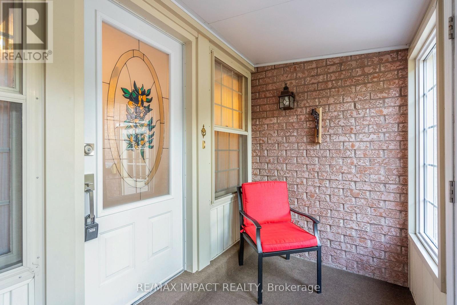 Property at 145 HIALEAH CRESCENT image 4