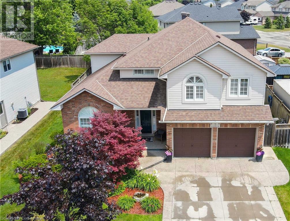 Property at 5 DUNROBIN Drive image 1