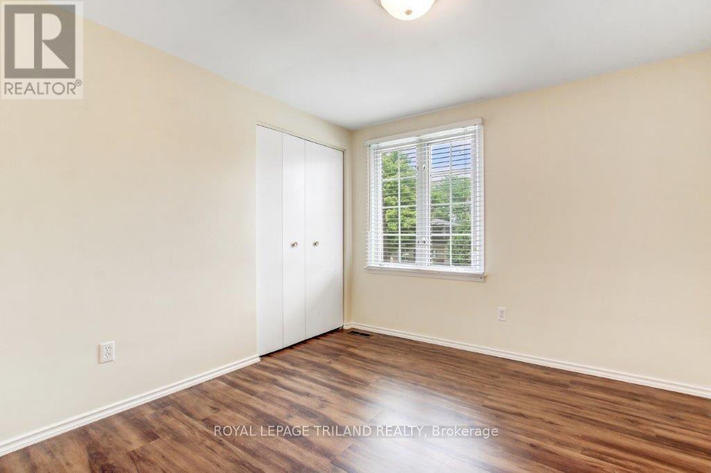 23 Dyer Street, St. Thomas, Ontario  N5R 5K2 - Photo 15 - X12281008