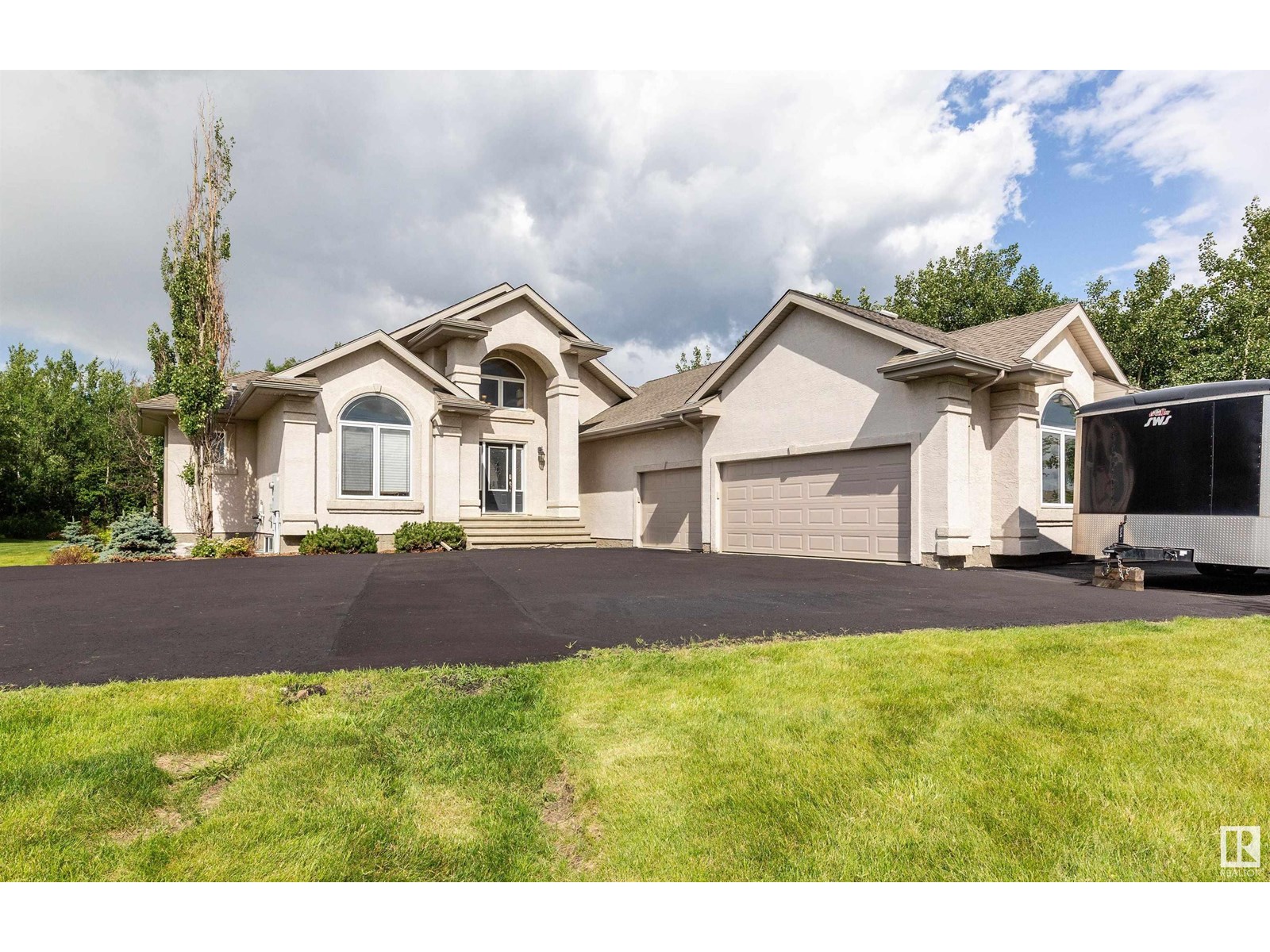Property at #194 52422 RGE ROAD 224 image 1