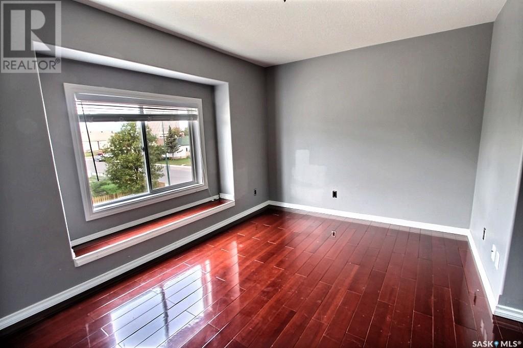 201 10th Street E, Prince Albert, Saskatchewan  S6V 0Y8 - Photo 9 - SK012370