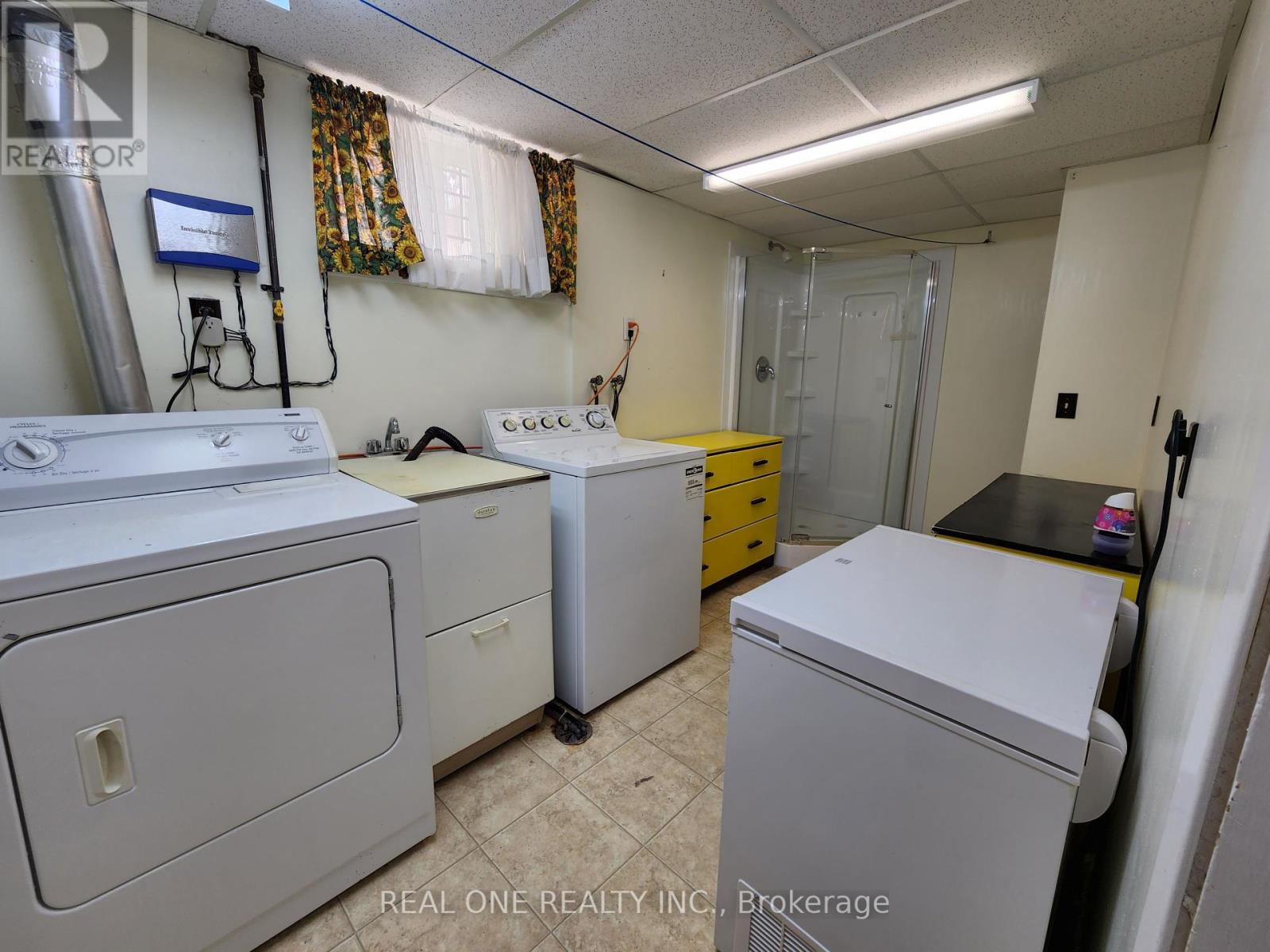 9 Erlane Avenue, Markham, Ontario  L3P 1C8 - Photo 7 - N12280977
