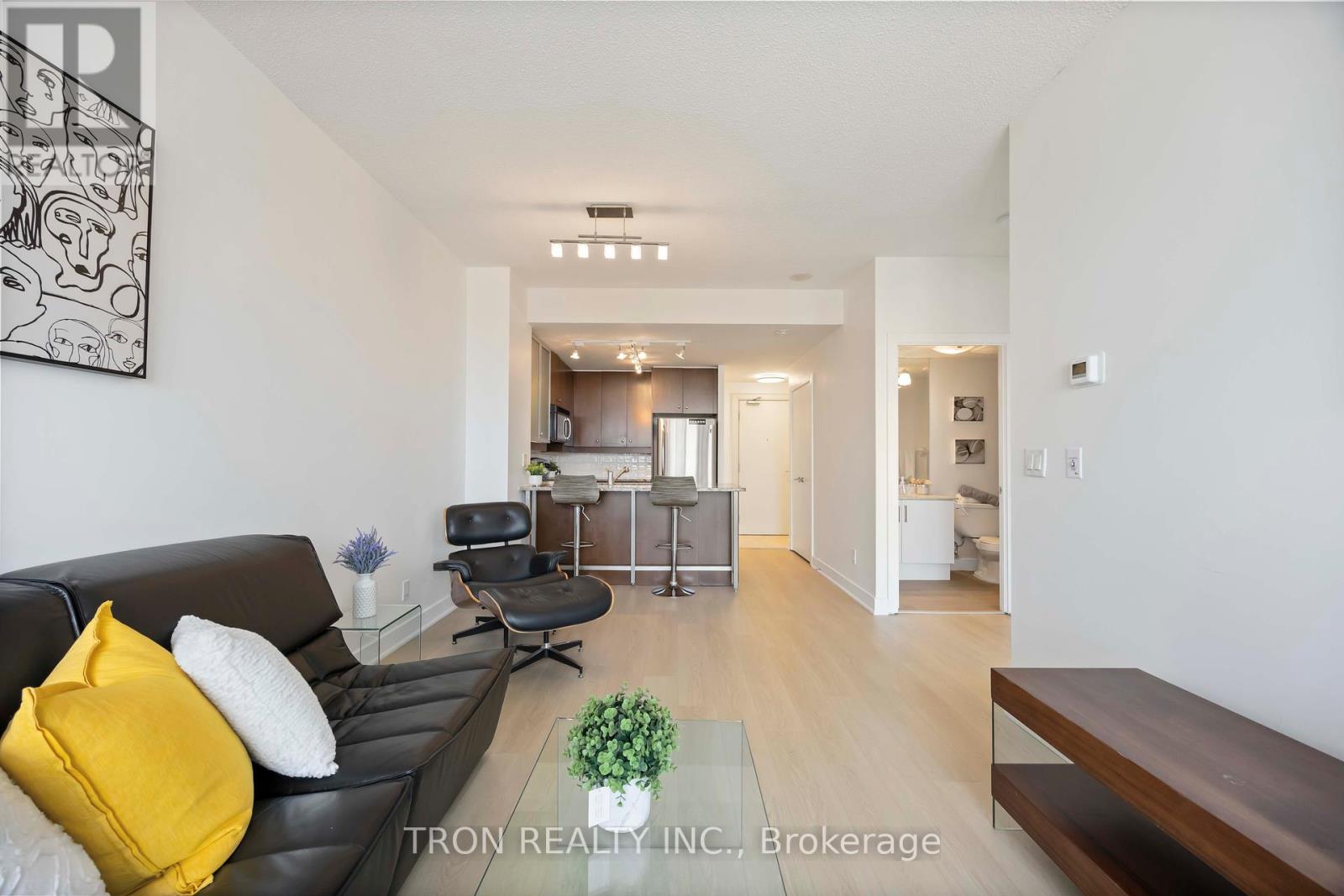 1905 - 438 King Street W, Toronto, Ontario  M5V 3T9 - Photo 17 - C12280725