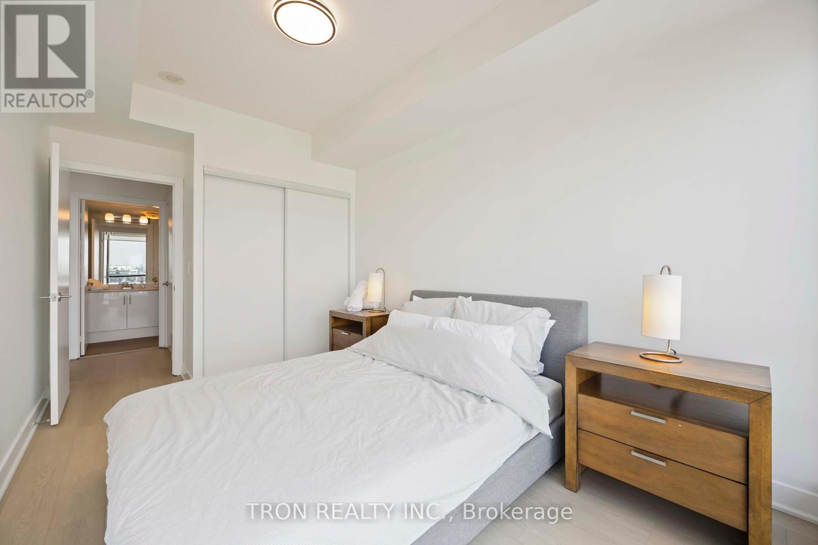 1905 - 438 King Street W, Toronto, Ontario  M5V 3T9 - Photo 23 - C12280725