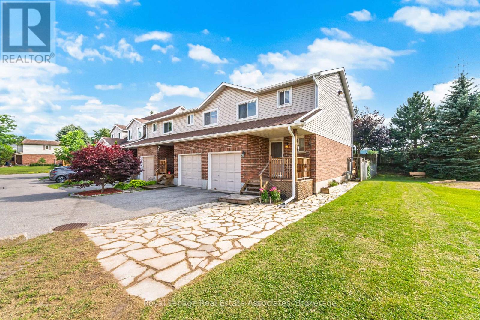 Property at 5 - 360 CORNRIDGE PLACE image 3