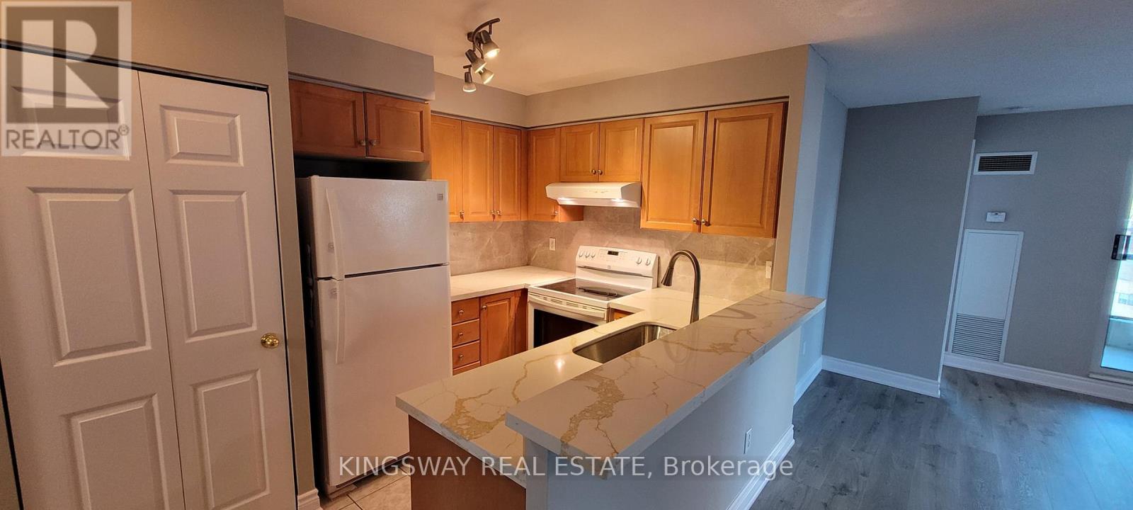 812 - 7 Lorraine Drive, Toronto, Ontario  M2N 7H2 - Photo 5 - C12281035