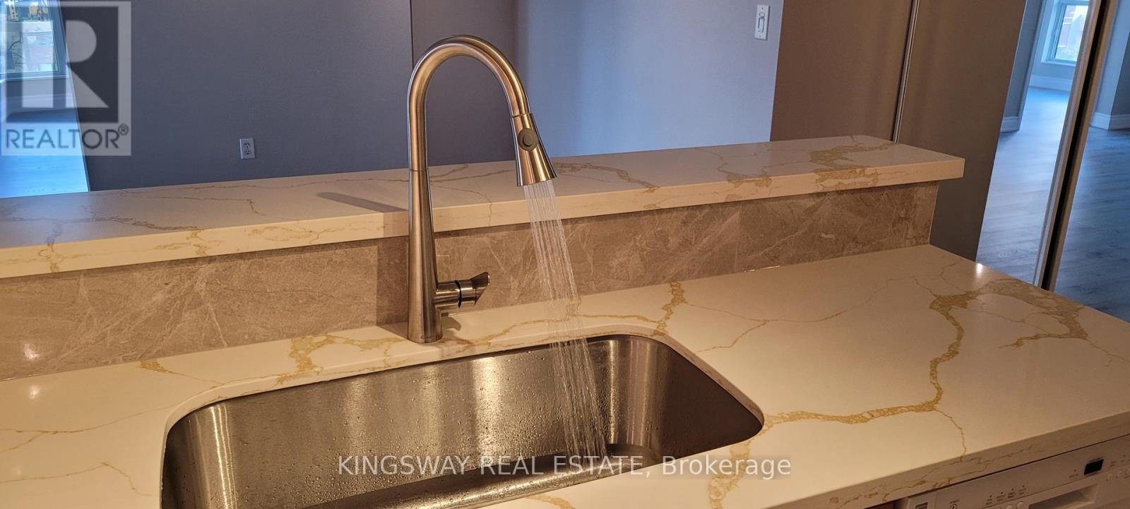 812 - 7 Lorraine Drive, Toronto, Ontario  M2N 7H2 - Photo 8 - C12281035