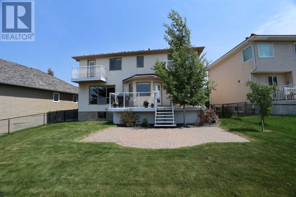 Property at 116 Hampshire Grove NW image 4