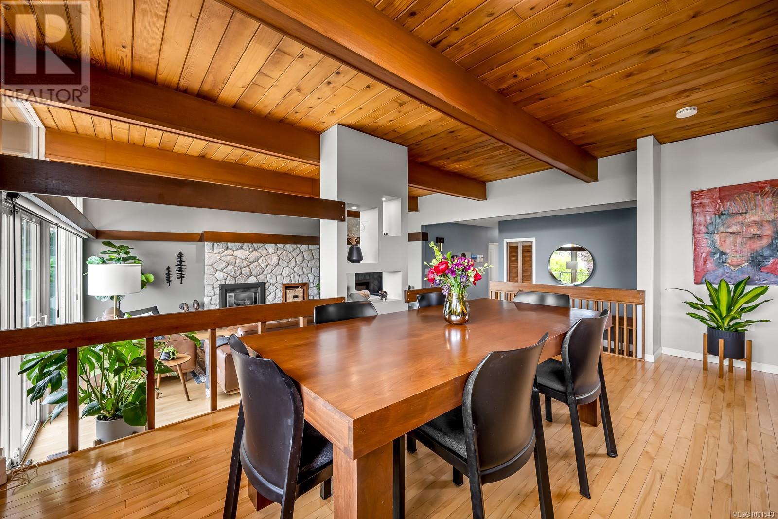 Property at 141 Thulin St image 3