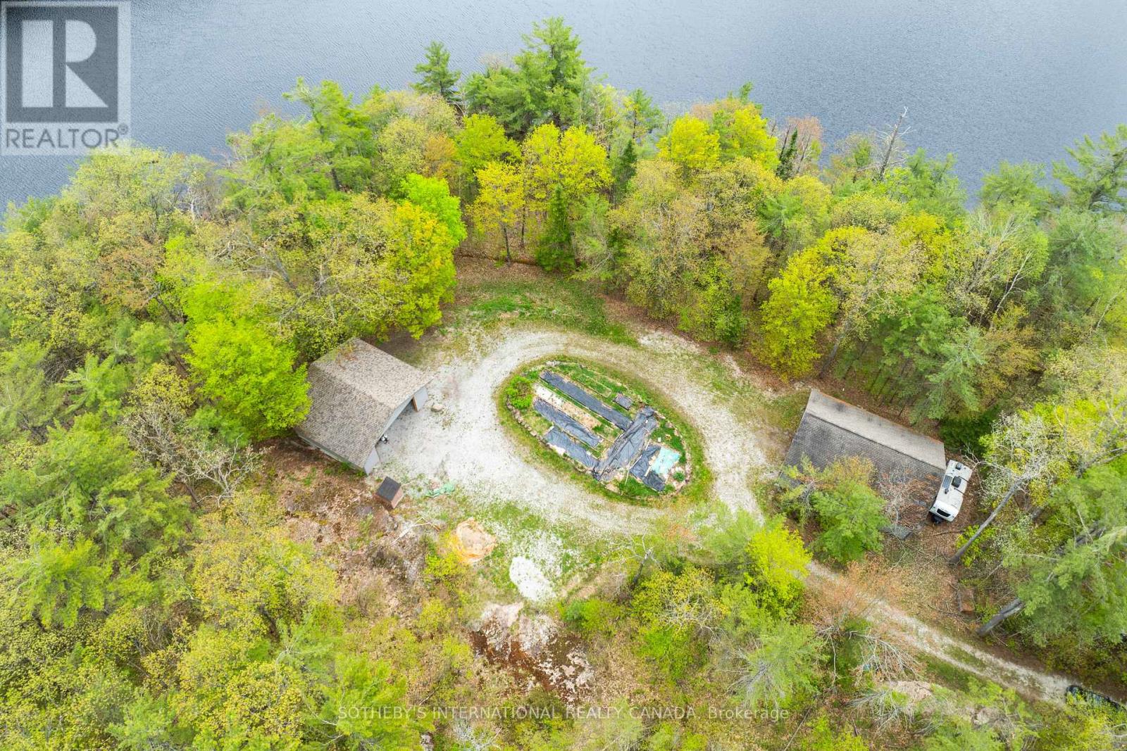 1074 Cooks Road, Gravenhurst (Ryde), Ontario  P1P 1R3 - Photo 2 - X12281026