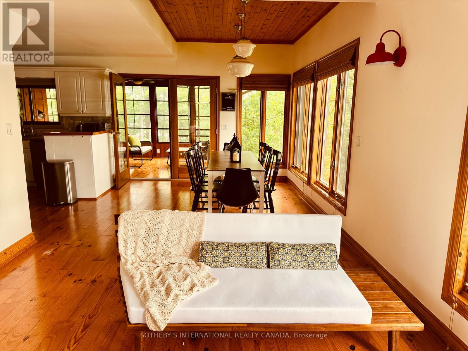 1074 Cooks Road, Gravenhurst (Ryde), Ontario  P1P 1R3 - Photo 42 - X12281026
