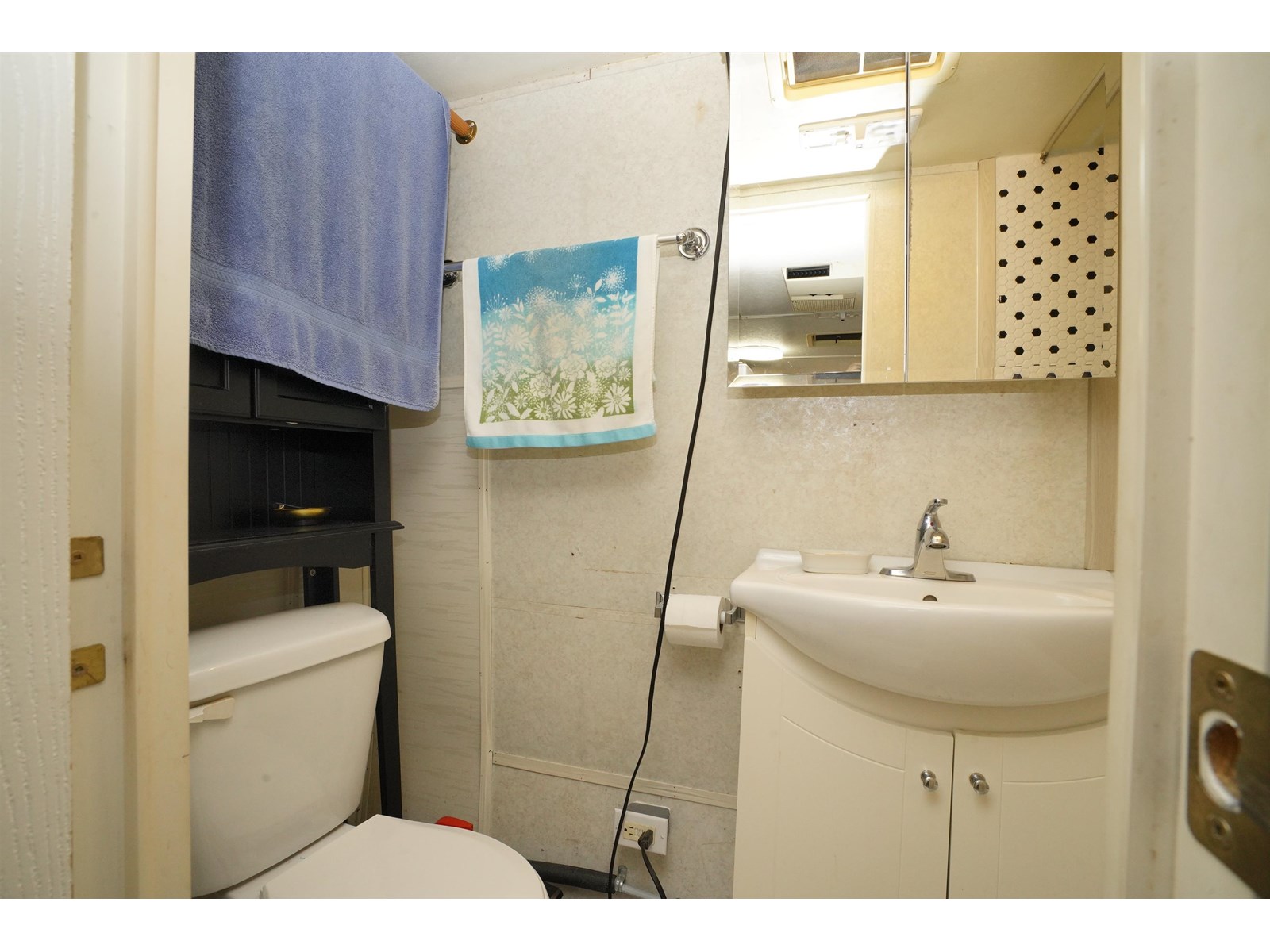 42 30860 Trans Canada Highway, Yale 