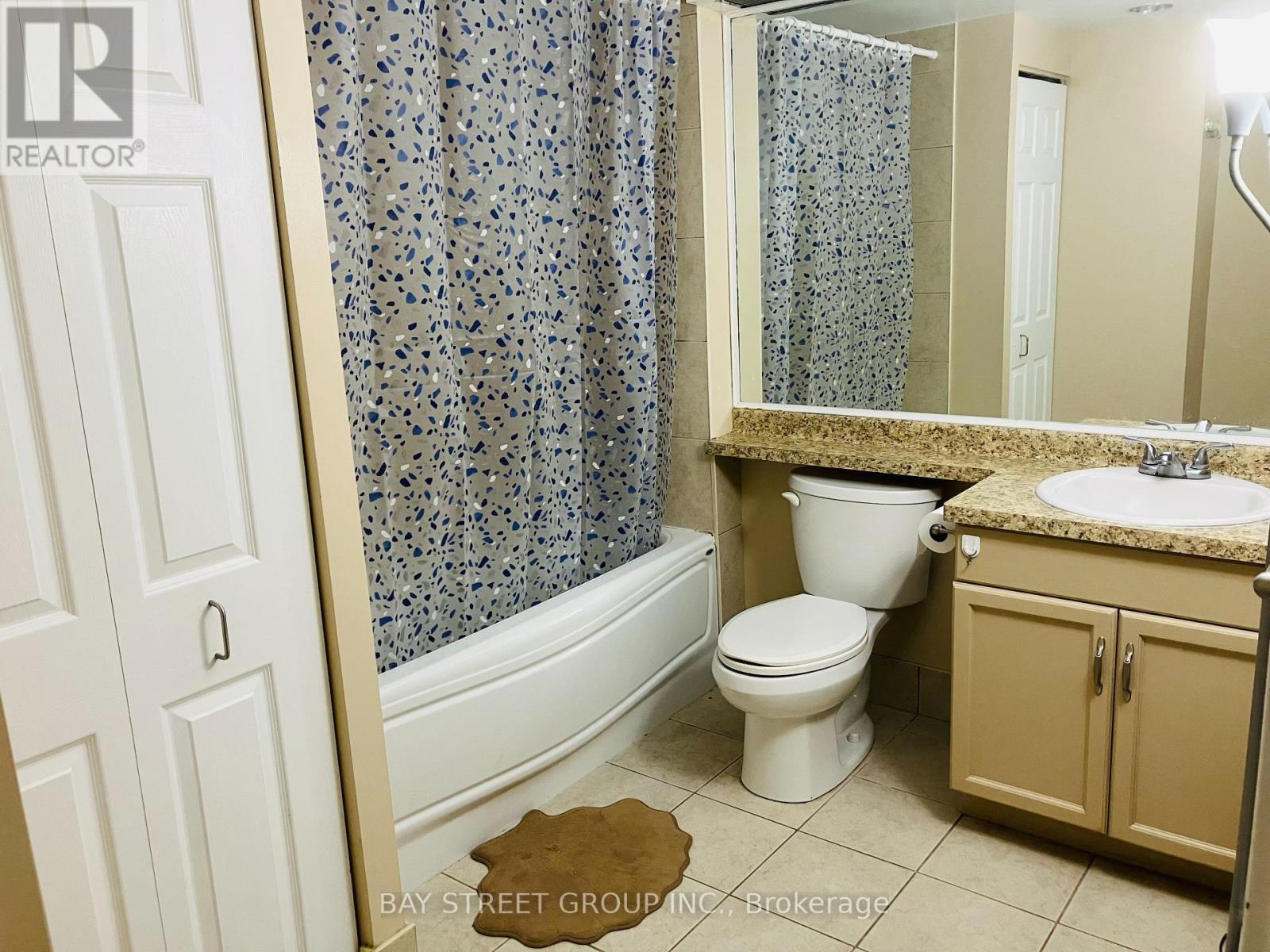 902 - 284 Bloor Street W, Toronto, Ontario  M5S 3B8 - Photo 5 - C12281058