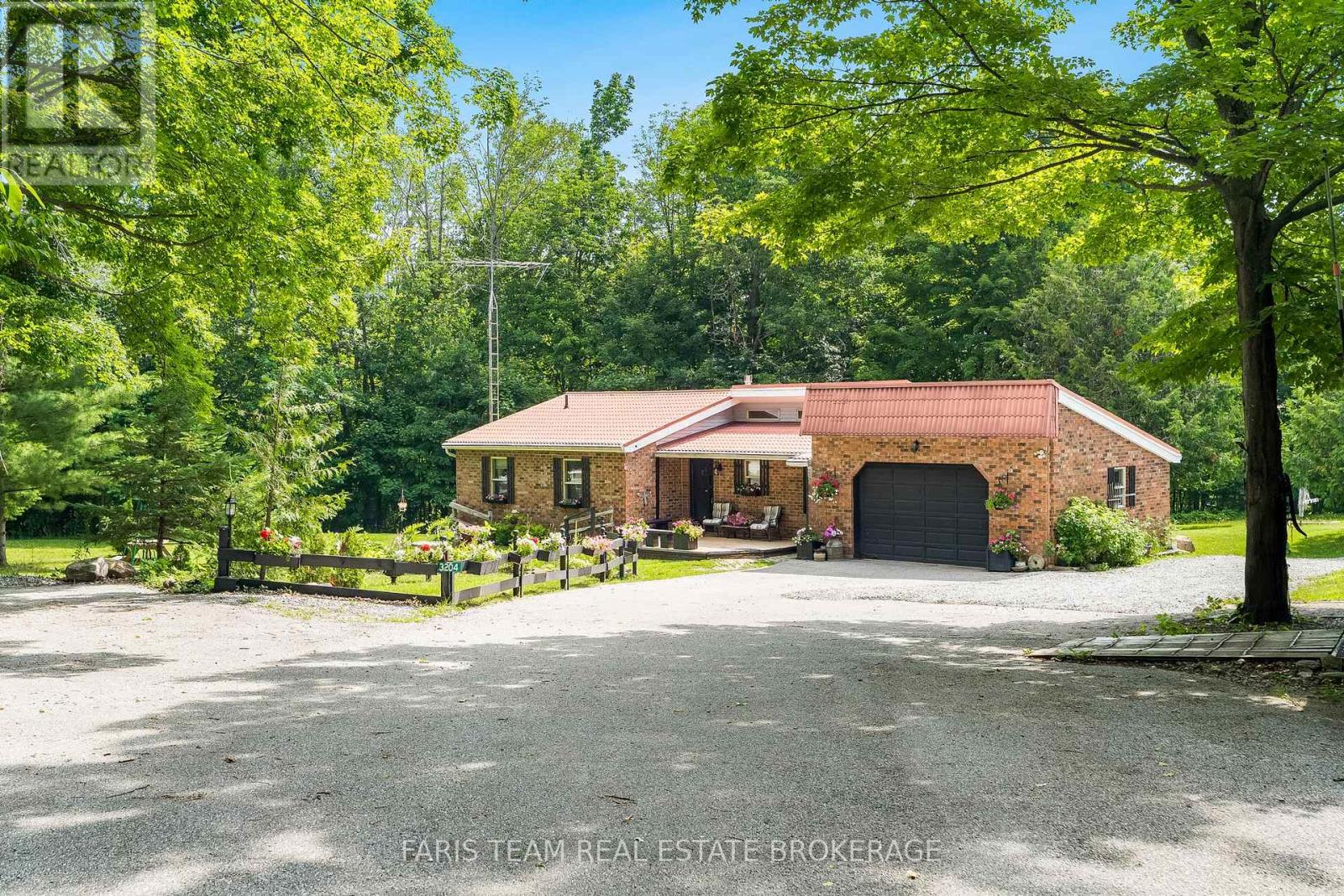 Property at 3204 VASEY ROAD image 3