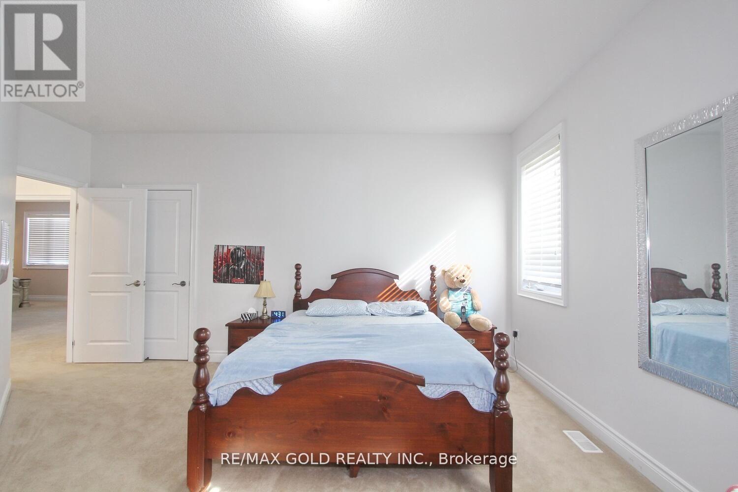 14 Ladbrook Crescent, Brampton (Credit Valley), Ontario  L6X 5H6 - Photo 23 - W12281047