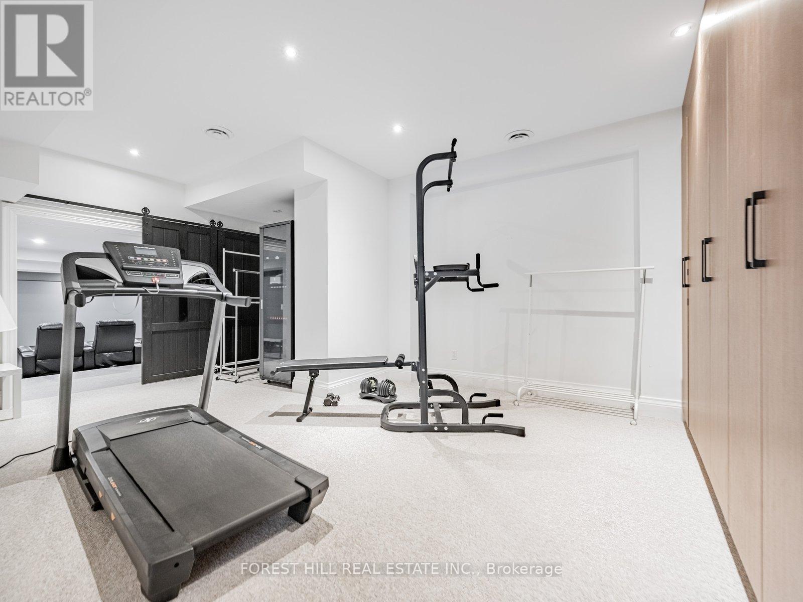 302 Pinehurst Drive W, Oakville, Ontario  L6J 4X3 - Photo 36 - W12274424