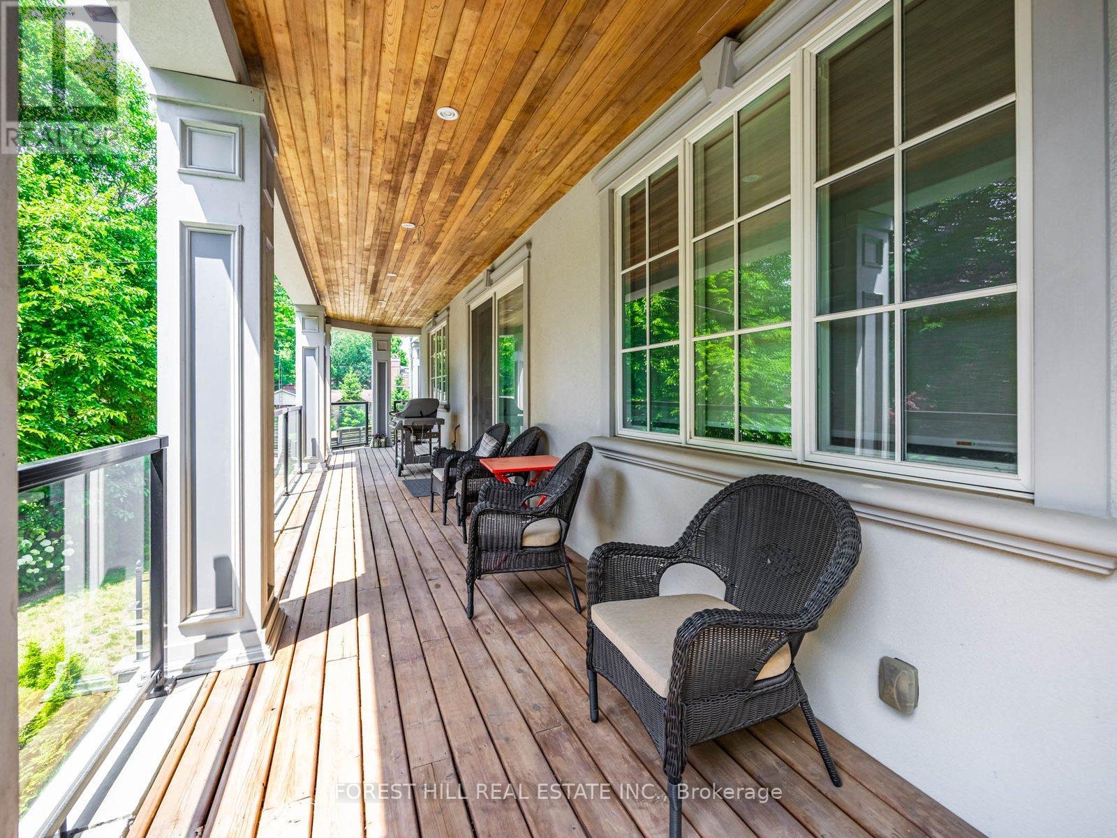 302 Pinehurst Drive W, Oakville, Ontario  L6J 4X3 - Photo 41 - W12274424