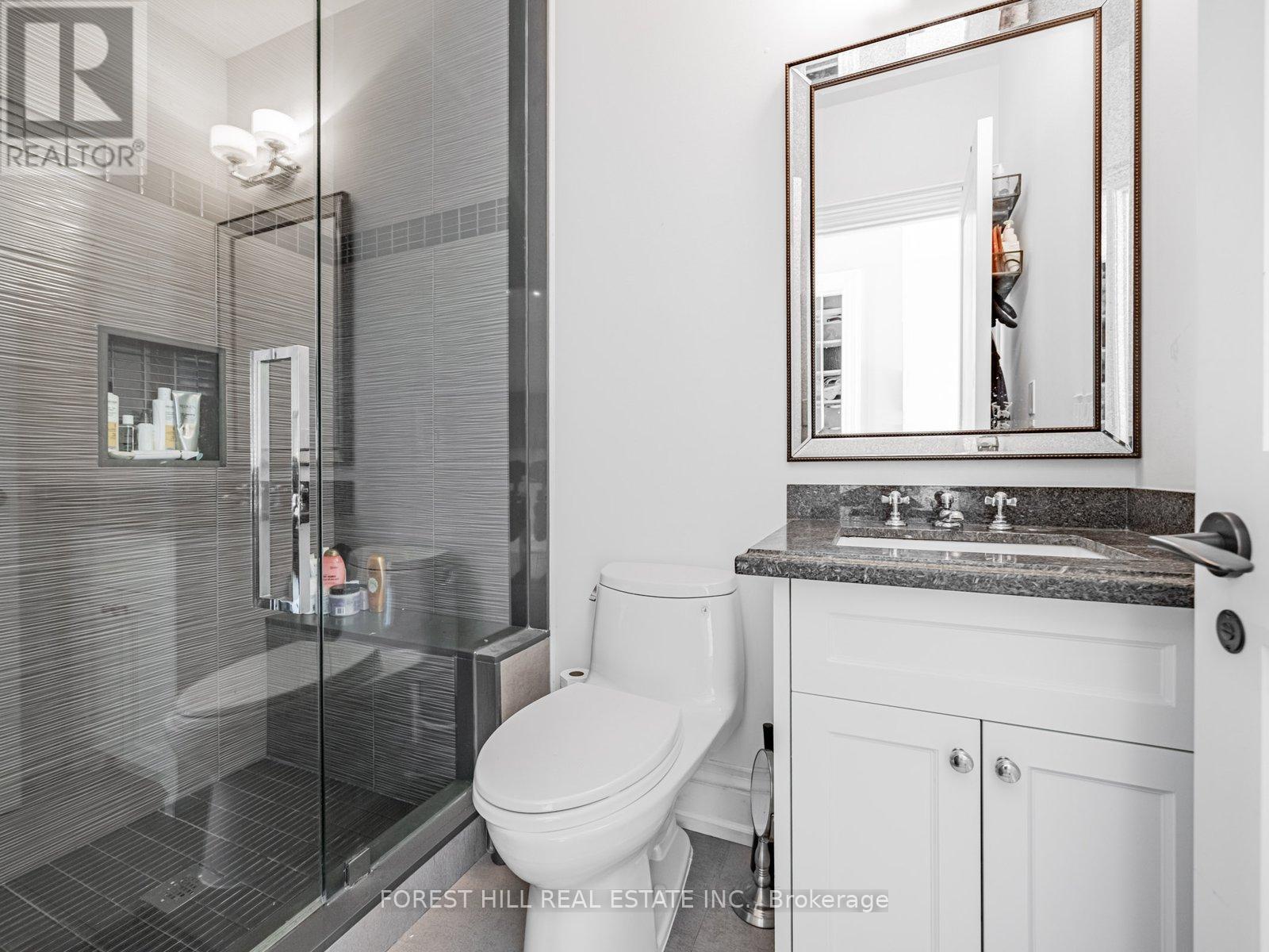 302 Pinehurst Drive W, Oakville, Ontario  L6J 4X3 - Photo 26 - W12274424