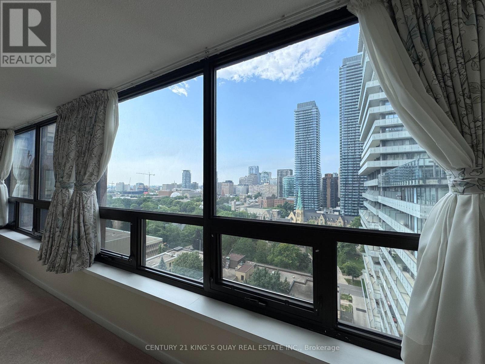 1801 - 62 Wellesley Street W, Toronto (Bay Street Corridor), Ontario  M5S 2X3 - Photo 29 - C12250832