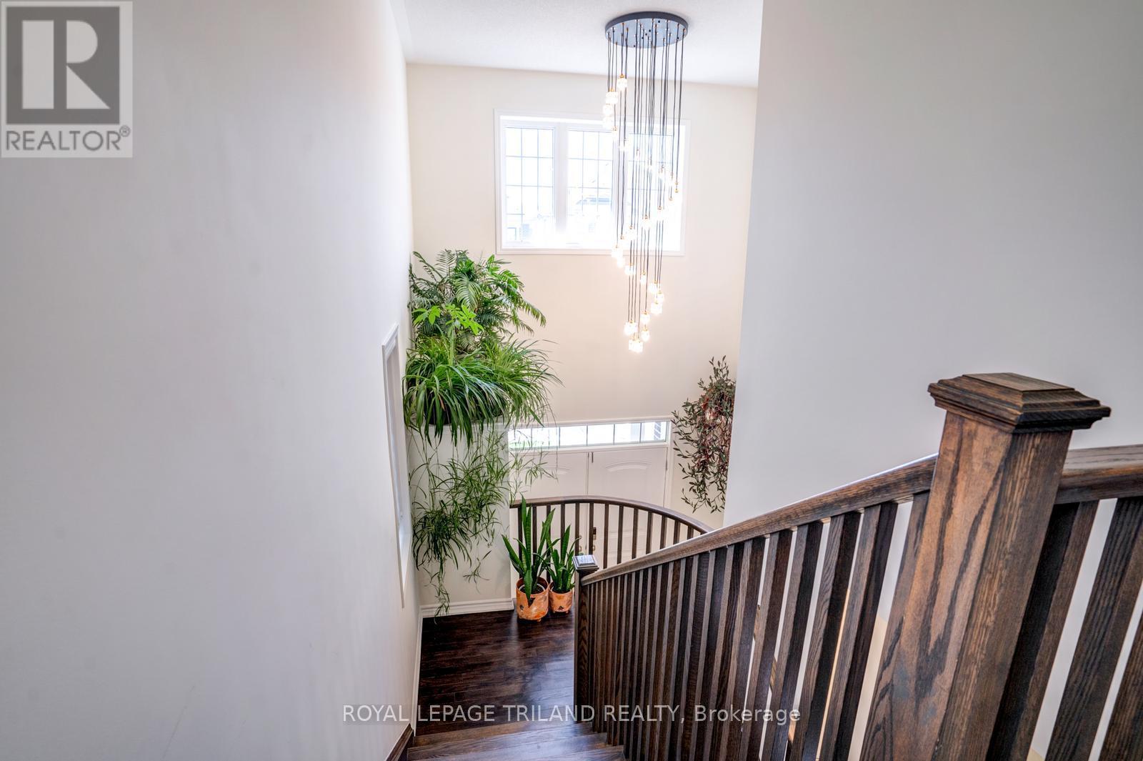 63 Ten Pines Road, Vaughan (Kleinburg), Ontario  L4H 5B4 - Photo 23 - N12281174