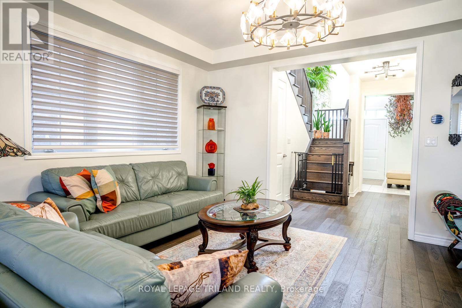 63 Ten Pines Road, Vaughan (Kleinburg), Ontario  L4H 5B4 - Photo 9 - N12281174