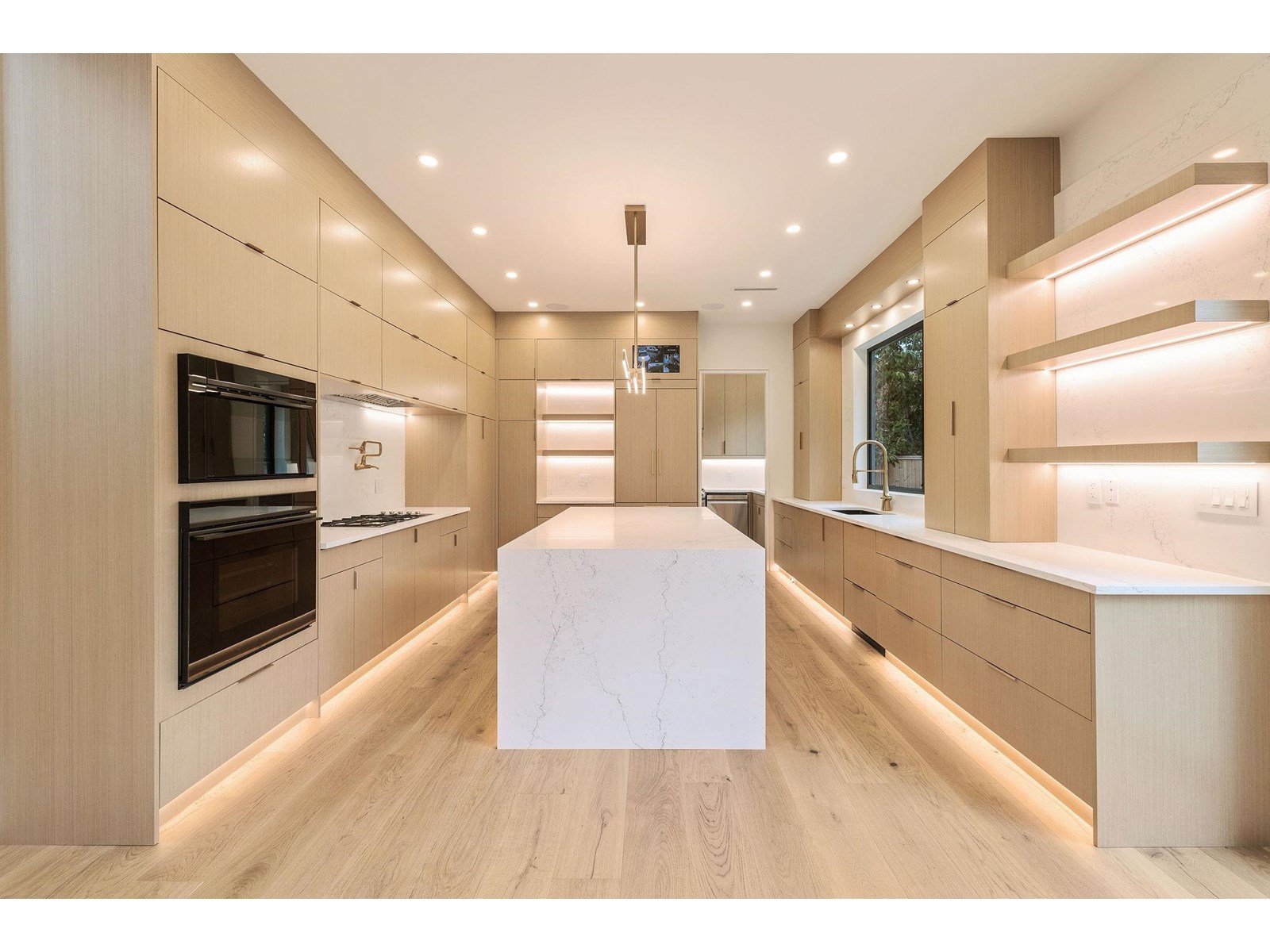 Property at 8689 TUNIS PLACE image 4