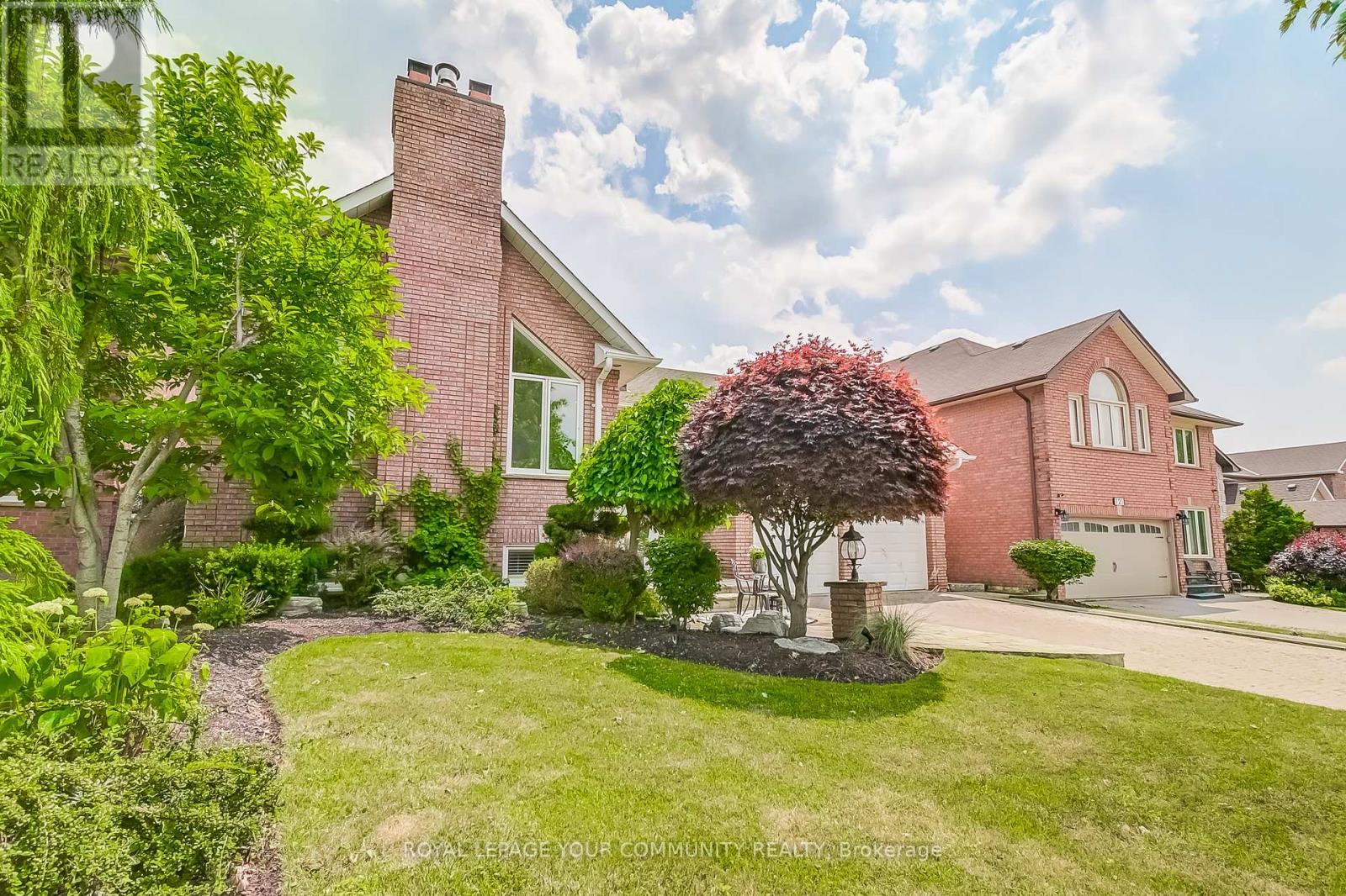 Property at 123 BRIGGS AVENUE image 3