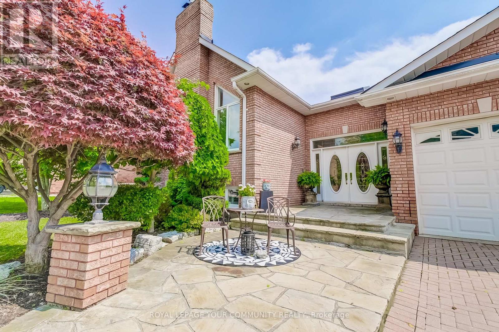 Property at 123 BRIGGS AVENUE image 4