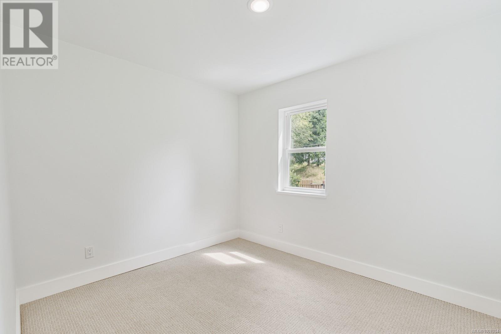 Property at 2590 Sooke River Rd image 2