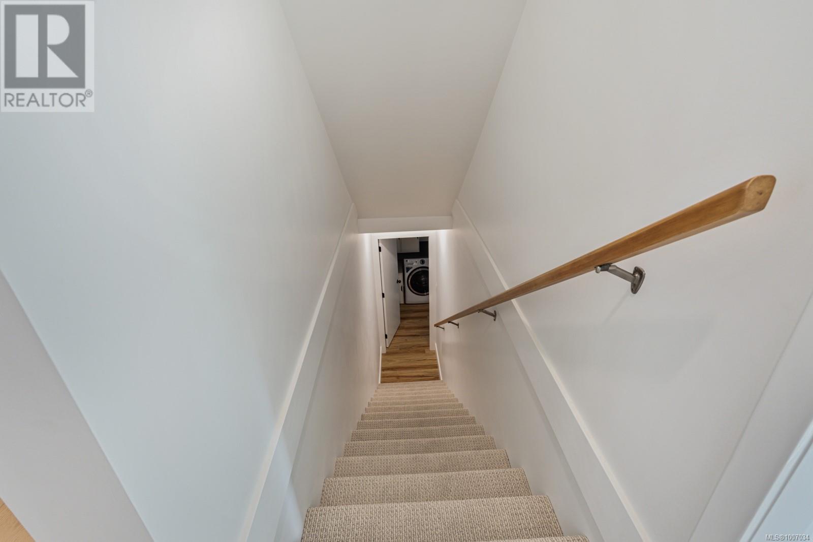 Property at 2590 Sooke River Rd image 3