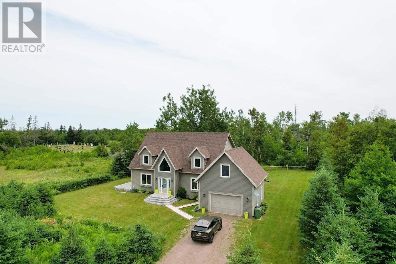 70 Sunset Drive, Oyster Bed Bridge, Prince Edward Island  C1E 2X8 - Photo 1 - 202517451