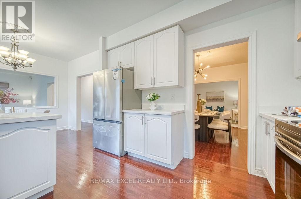 316 Williamson Road, Markham, Ontario  L6E 2A7 - Photo 12 - N12281147