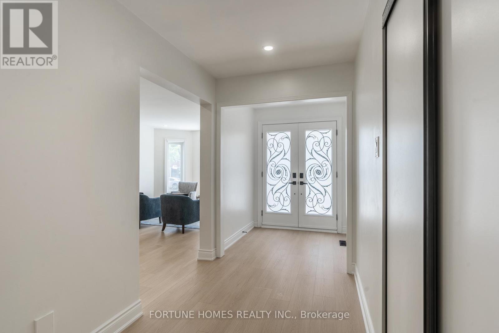 Property at 31 ORTONA DRIVE image 3