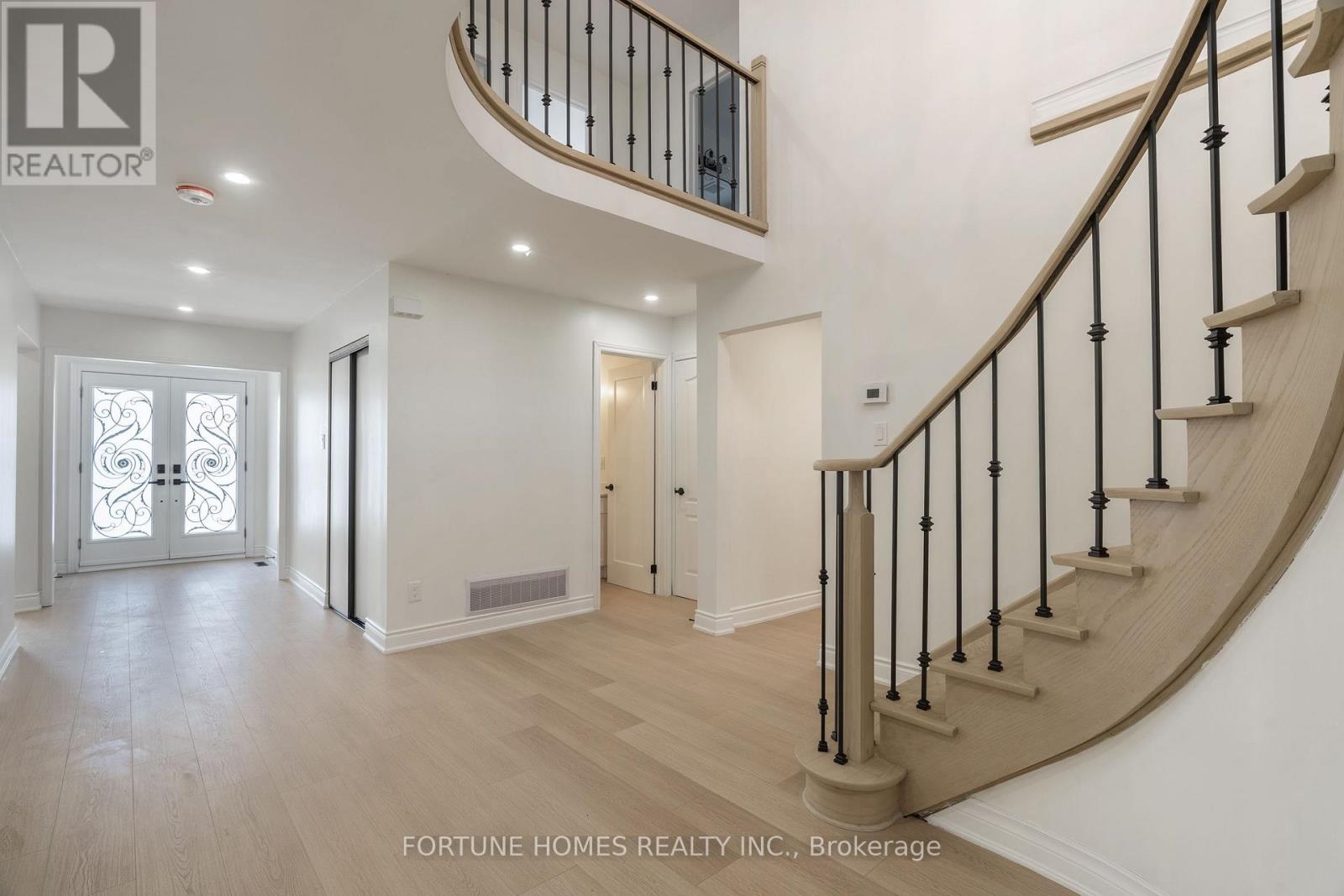 Property at 31 ORTONA DRIVE image 4