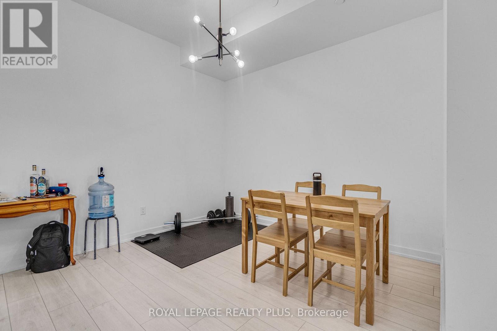 233 - 55 Duke Street W, Kitchener, Ontario  N2H 0C9 - Photo 27 - X12281127