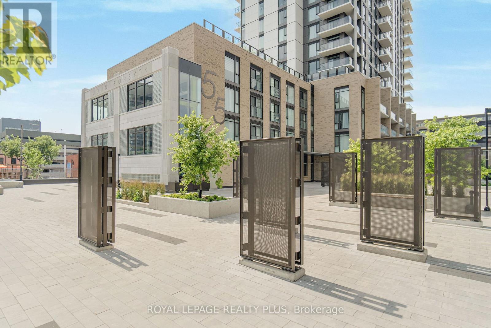 233 - 55 Duke Street W, Kitchener, Ontario  N2H 0C9 - Photo 3 - X12281127