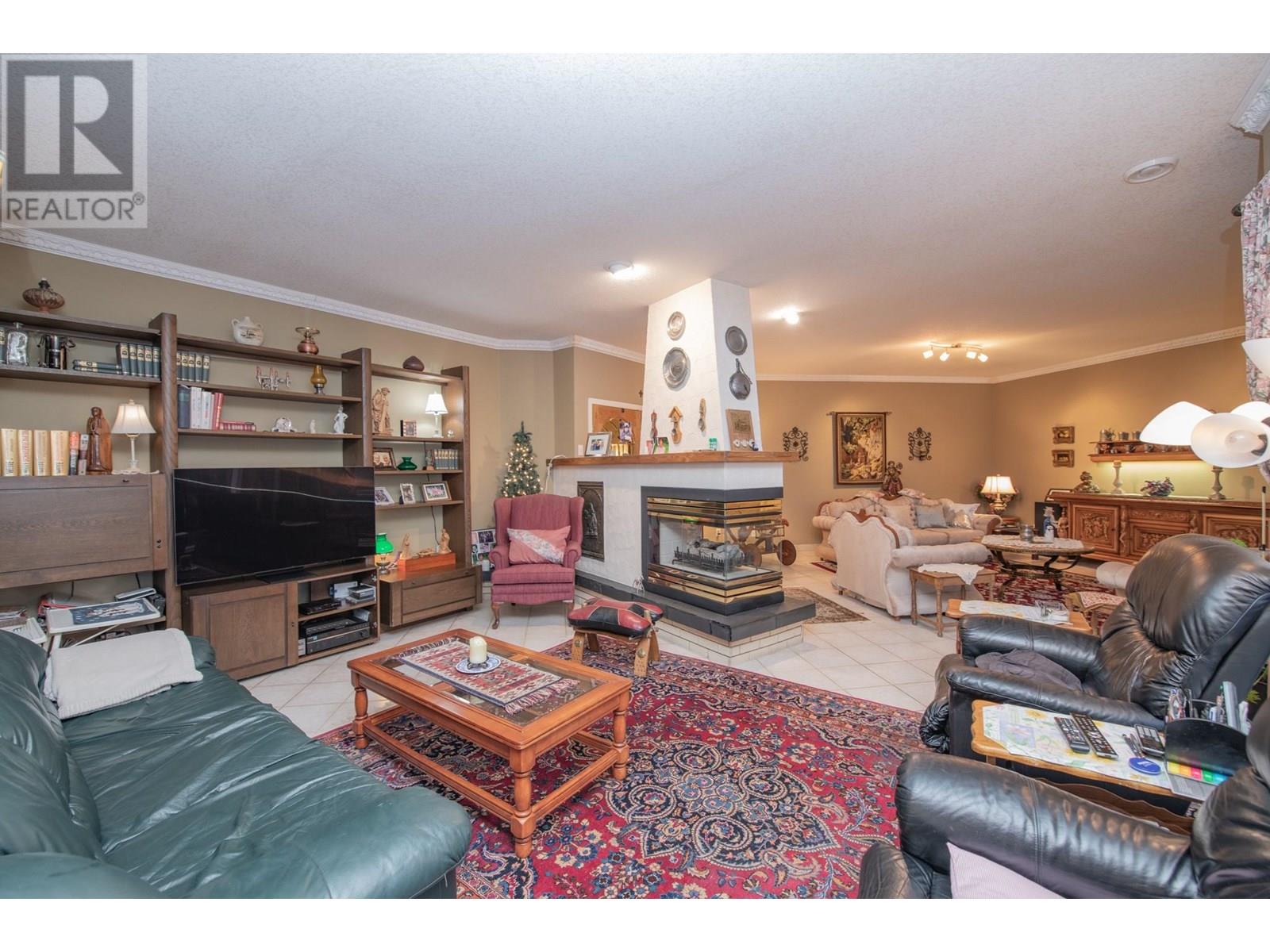 Property at 6 9196 Tronson Road image 4