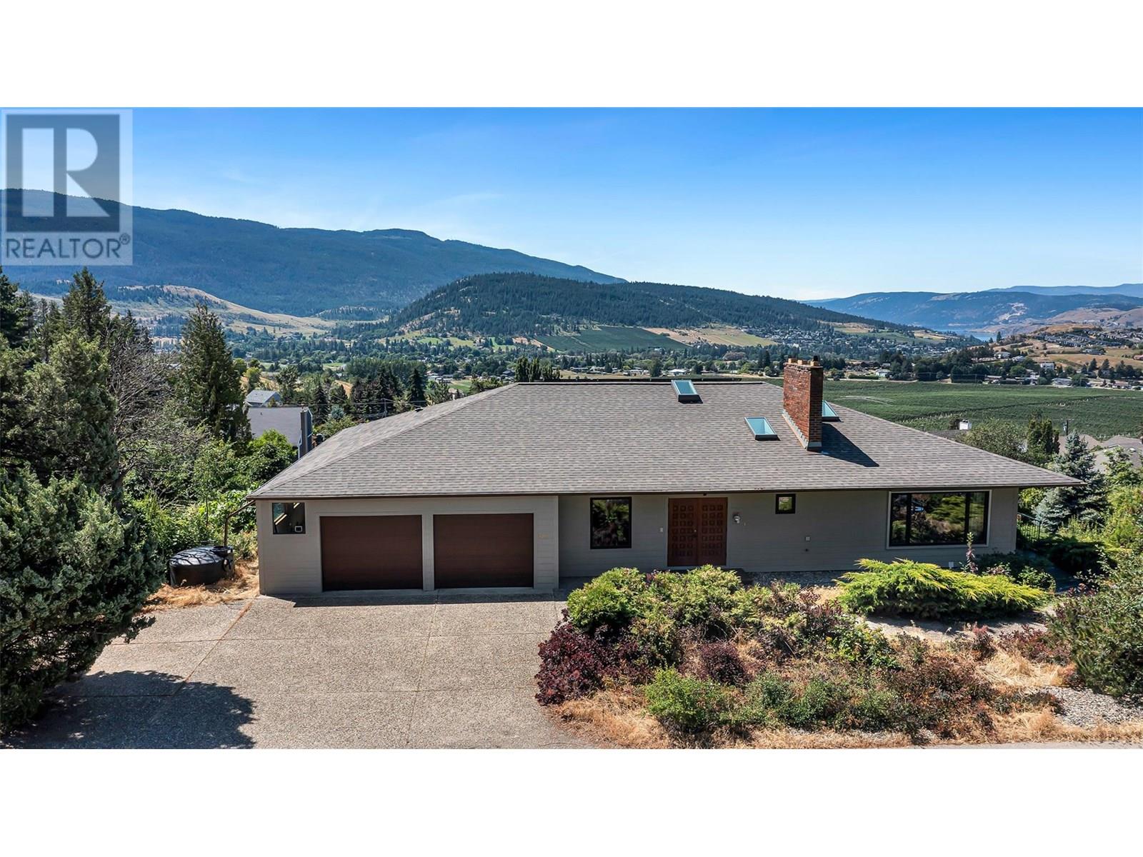 460 Crestview Drive, Coldstream, British Columbia