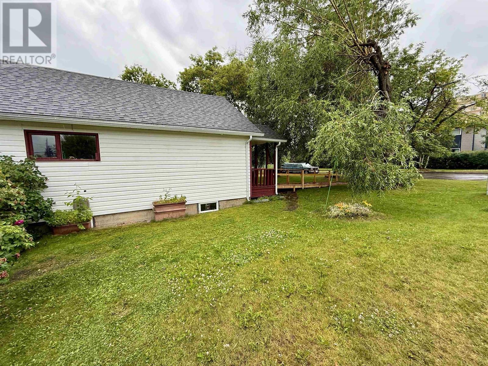Property at 1518 INGLEDEW STREET image 4
