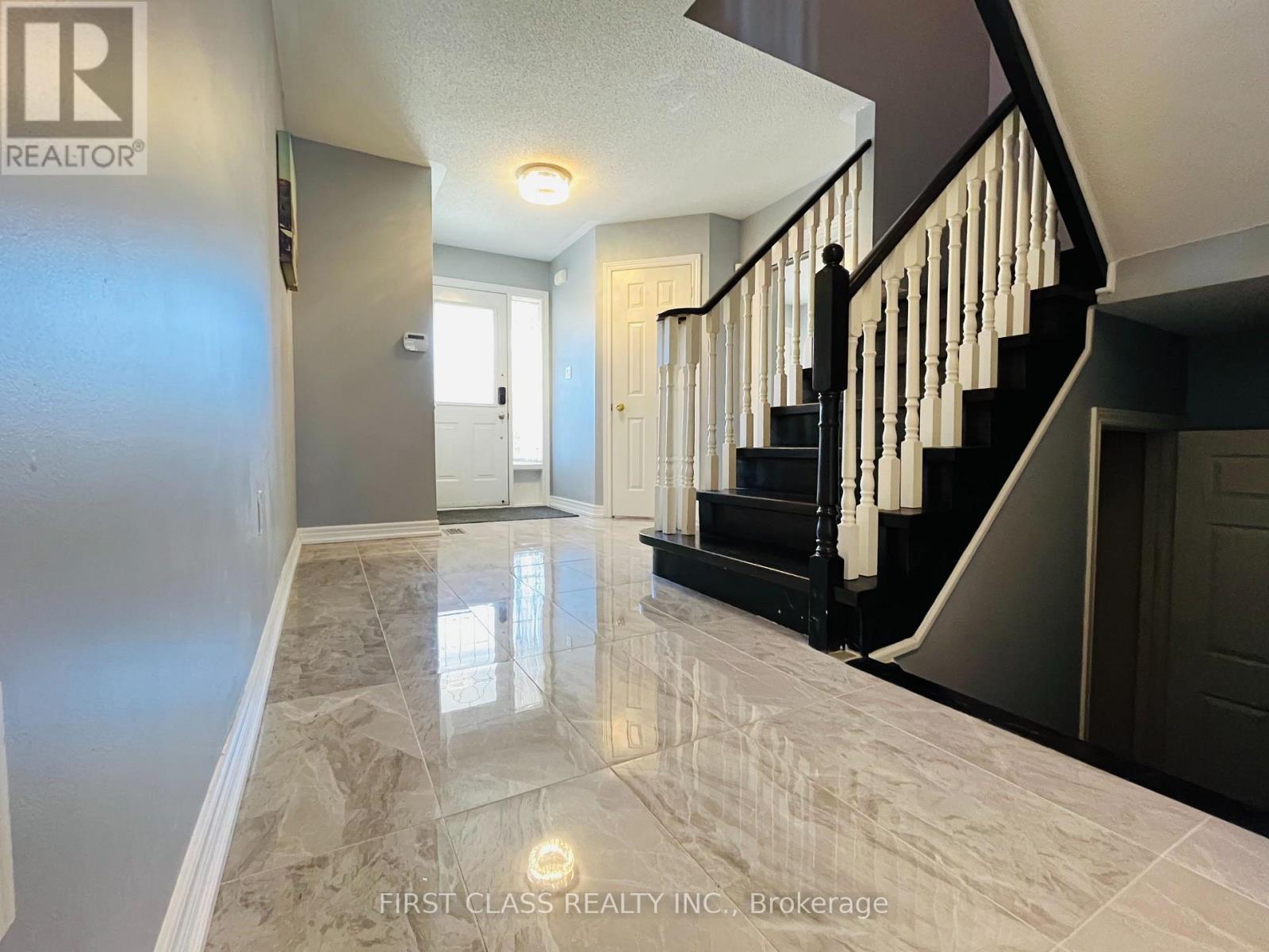 45 William Grant Road, Markham, Ontario  L6E 1W4 - Photo 3 - N12281203