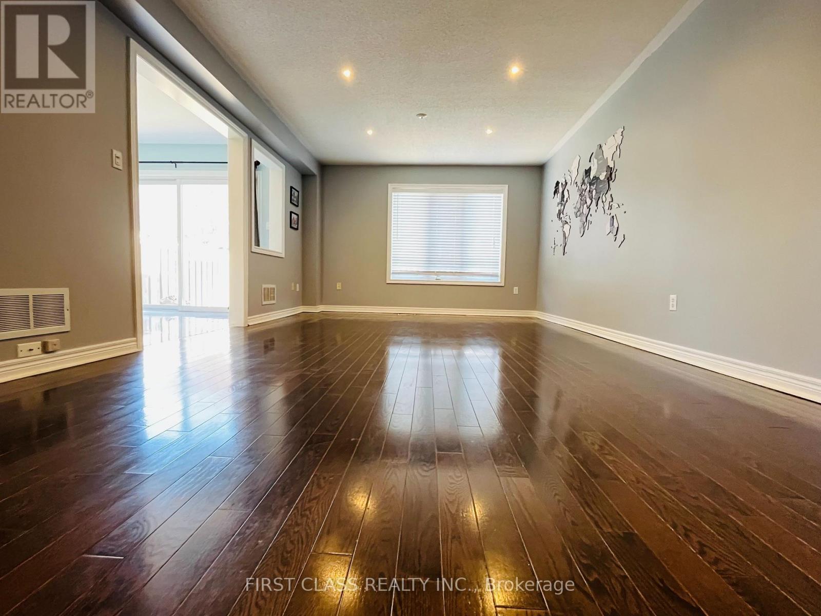 45 William Grant Road, Markham, Ontario  L6E 1W4 - Photo 4 - N12281203
