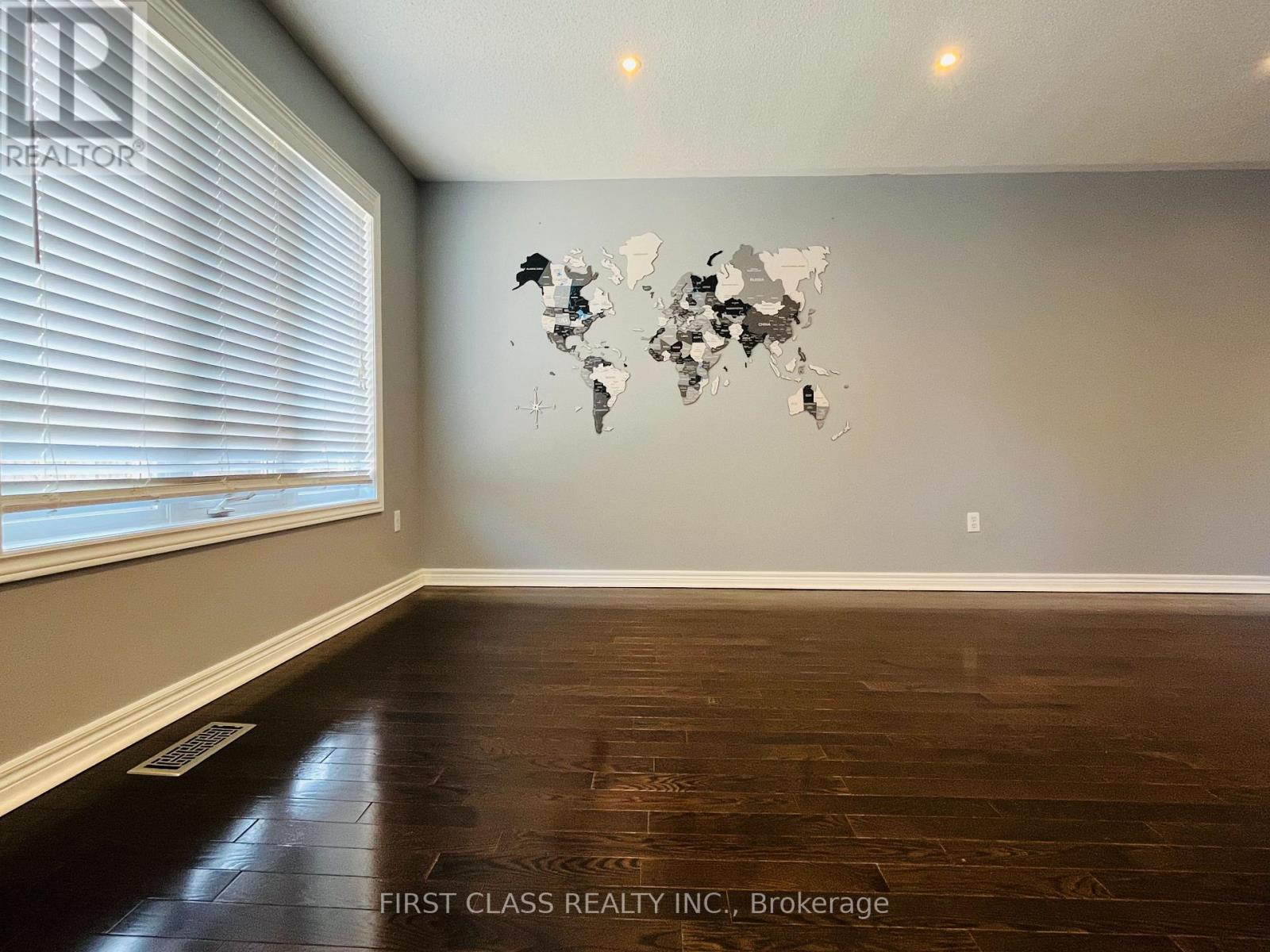 45 William Grant Road, Markham, Ontario  L6E 1W4 - Photo 7 - N12281203